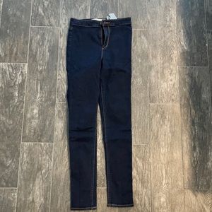 Abercrombie & Fitch High Rise Super Skinny Jean